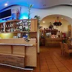 Ea Tosca 3* Praga