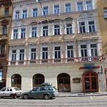 Ea Tosca Hotel 3*
