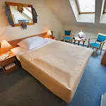 Ea Tosca Hotel