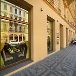 Ea Tosca Hotel
