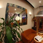 Hotel Ea Tosca 3*