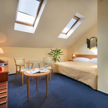 호텔 Ea 토스카 3*