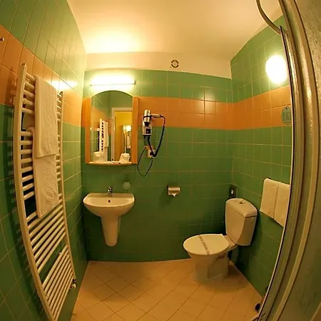Ea Tosca Hotel