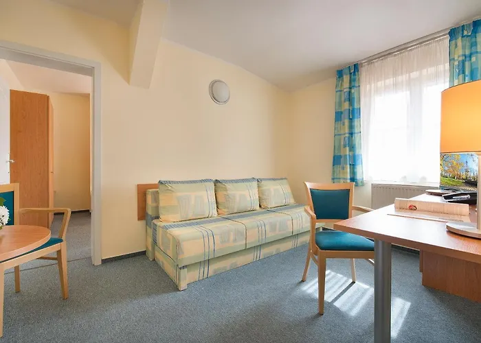 Hotel Ea Tosca 3*