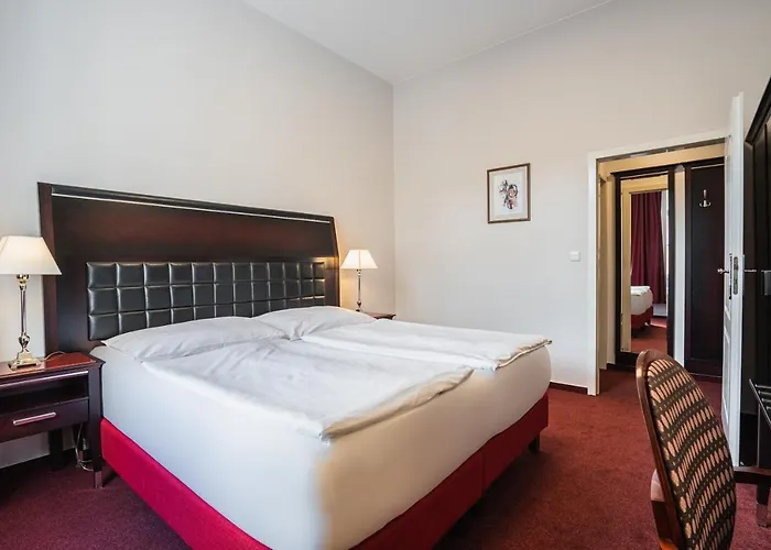 Ea Tosca Hotel Prag