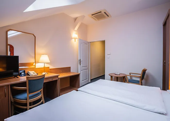 Hotel Ea Tosca
