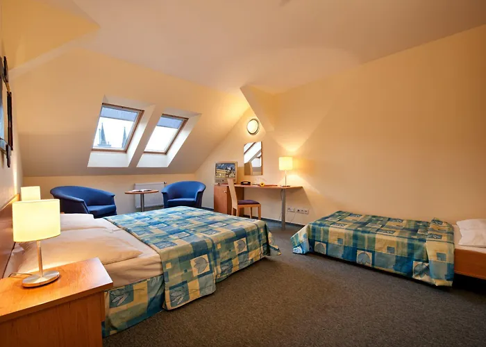 Ea Tosca Hotel 3*