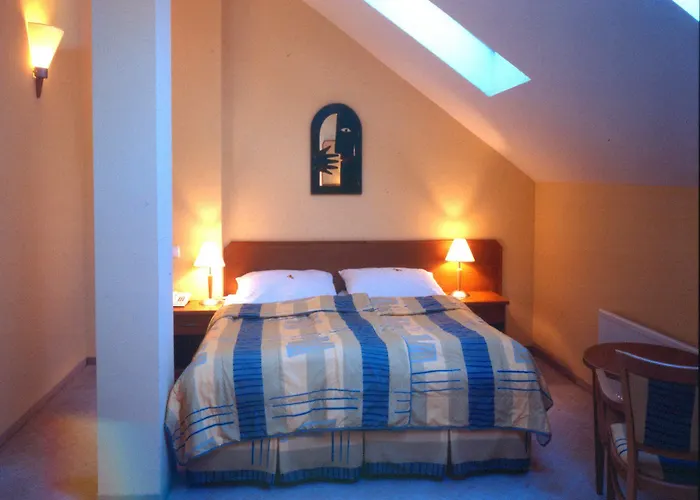 Hotel Ea Tosca 3*